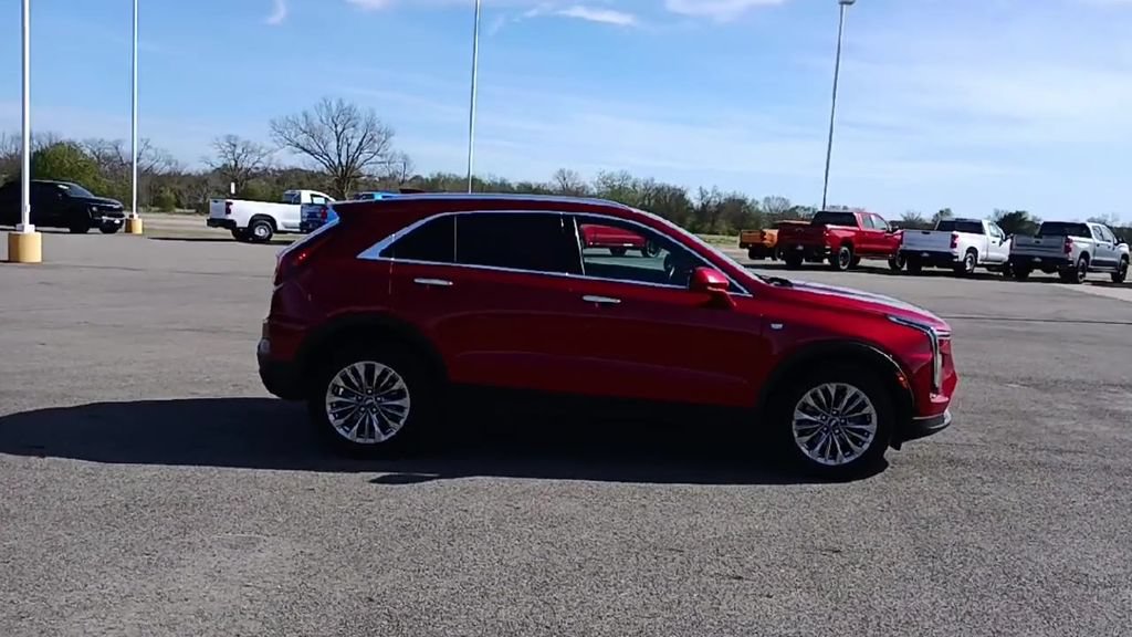 Used 2024 Cadillac XT4 Premium Luxury AWD/4WD image 9