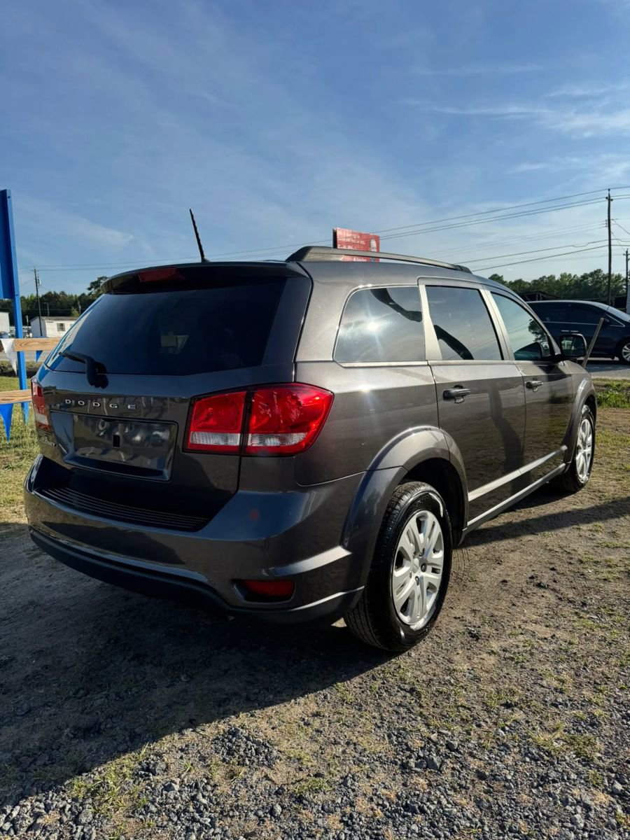 Used 2019 Dodge Journey SE FWD image 9