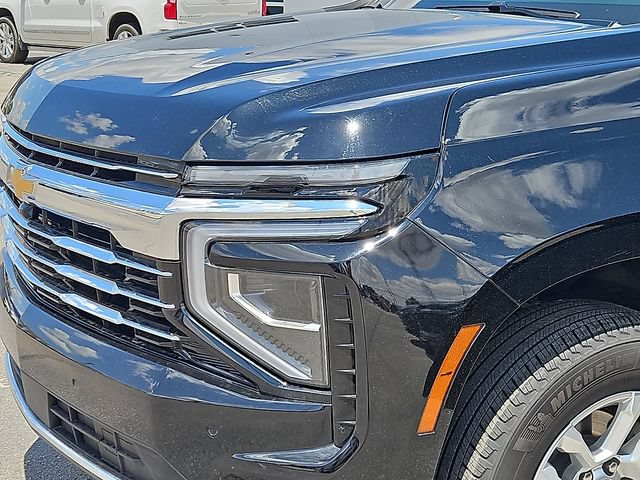 Used 2025 Chevrolet Tahoe LT RWD image 3