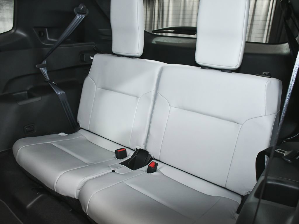 Used 2025 Mitsubishi Outlander SE image 53