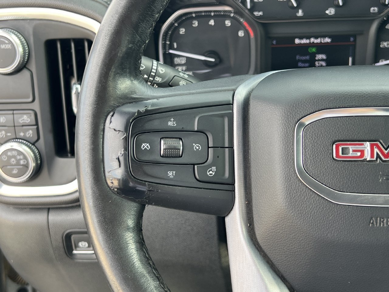 Used 2020 GMC Sierra 1500 SLT RWD image 15