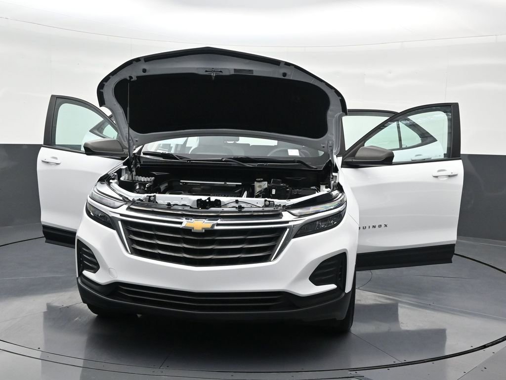 Used 2022 Chevrolet Equinox LS image 40