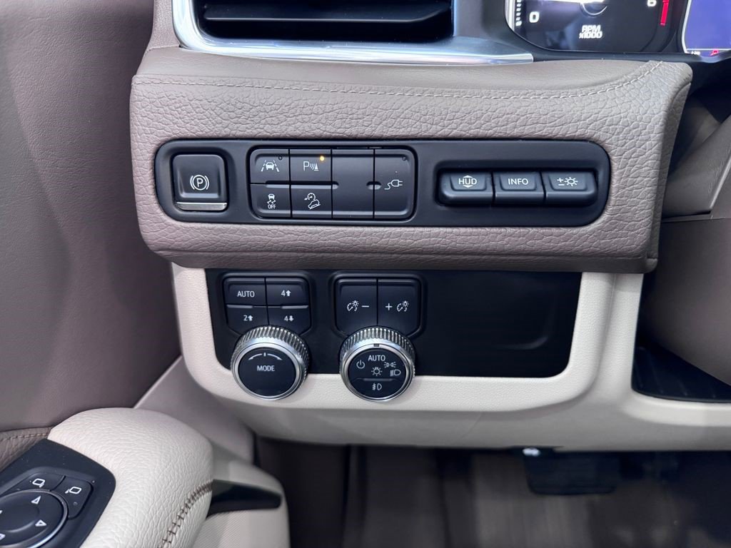 Certified 2021 GMC Yukon Denali AWD/4WD image 27