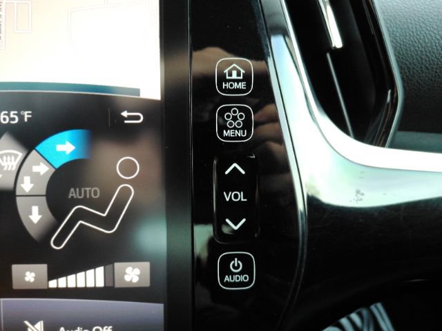 Used 2021 Toyota Prius Prime XLE image 41