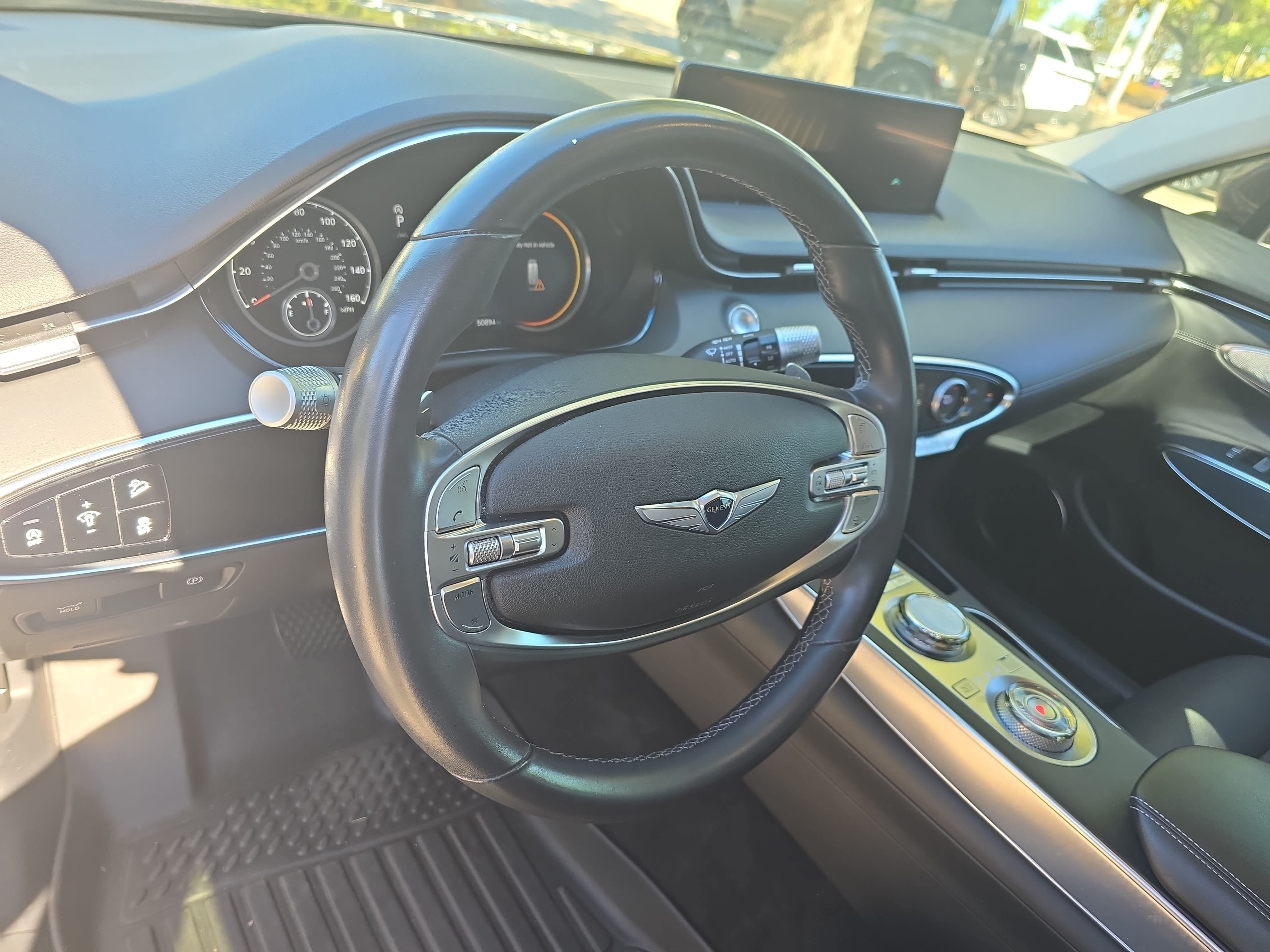 Used 2023 Genesis GV70 2.5T w/ Select Package AWD/4WD image 16