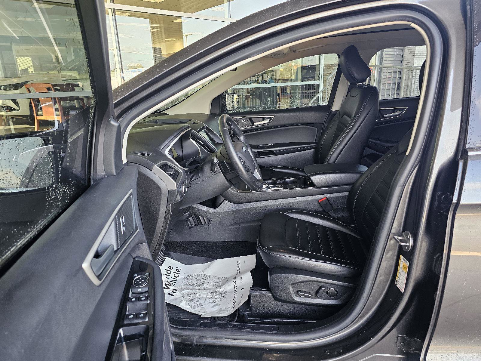 Used 2020 Ford Edge SEL w/ Convenience Package image 19