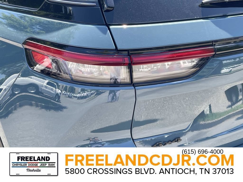 New 2026 Jeep Grand Cherokee Limited w/ Limited Altitude Package AWD/4WD image 10