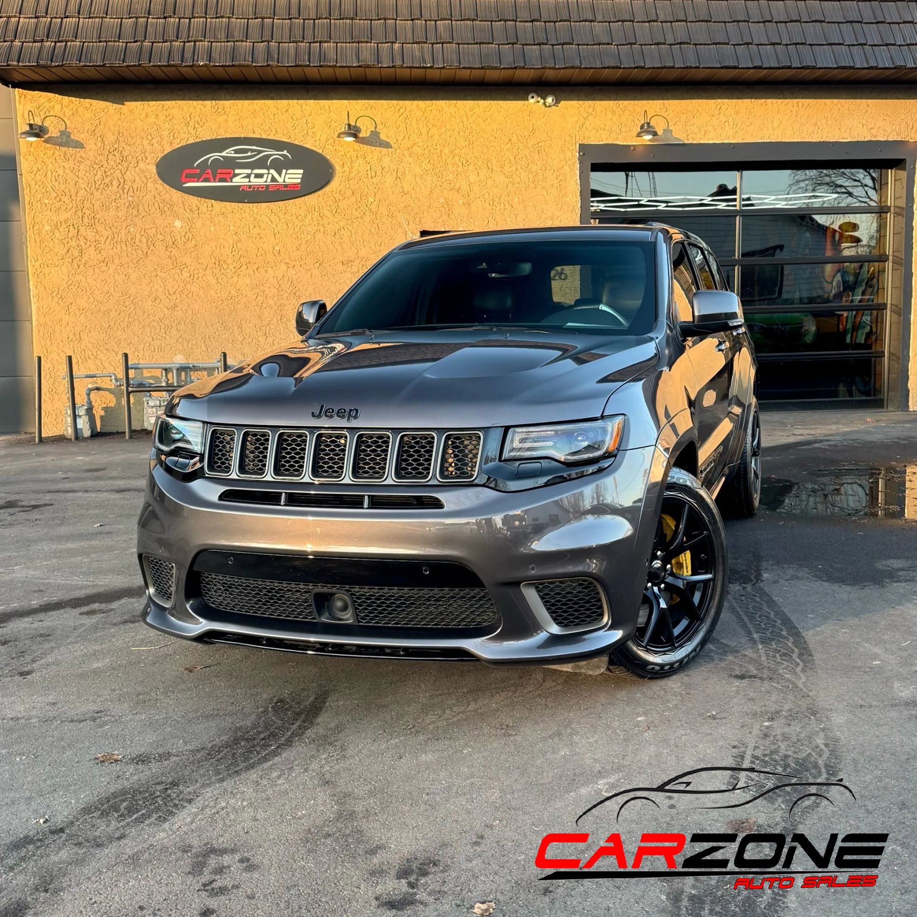 Used 2021 Jeep Grand Cherokee Trackhawk w/ Trailer Tow Group IV image 1