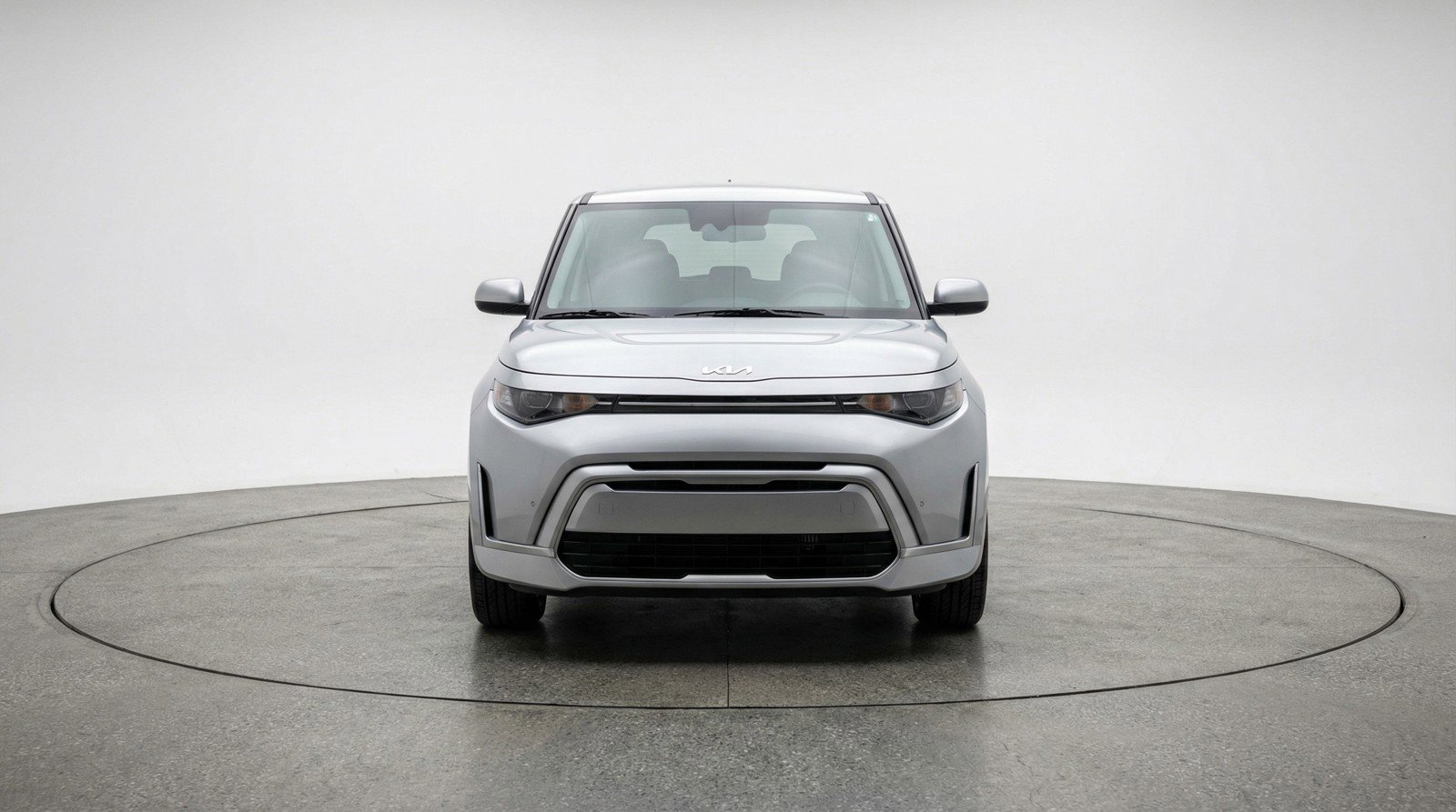 Used 2025 Kia Soul LX w/ LX Technology Package image 2