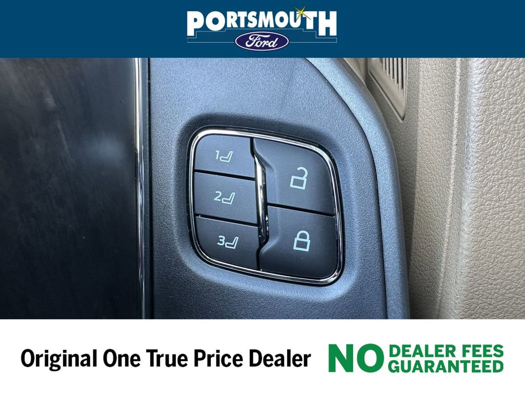 New 2025 Ford F350 Lariat w/ Lariat Ultimate Package image 30
