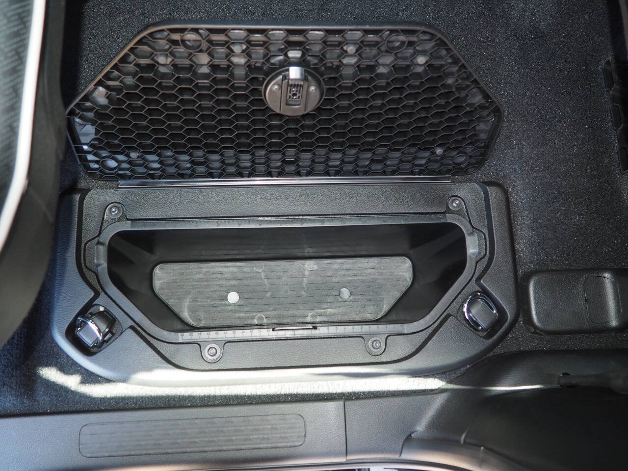 New 2026 RAM 1500 Laramie AWD/4WD image 16