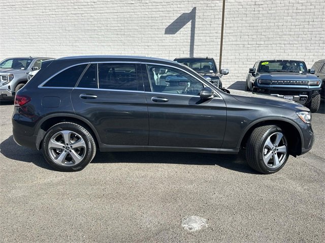 Used 2022 Mercedes-Benz GLC 300 image 3