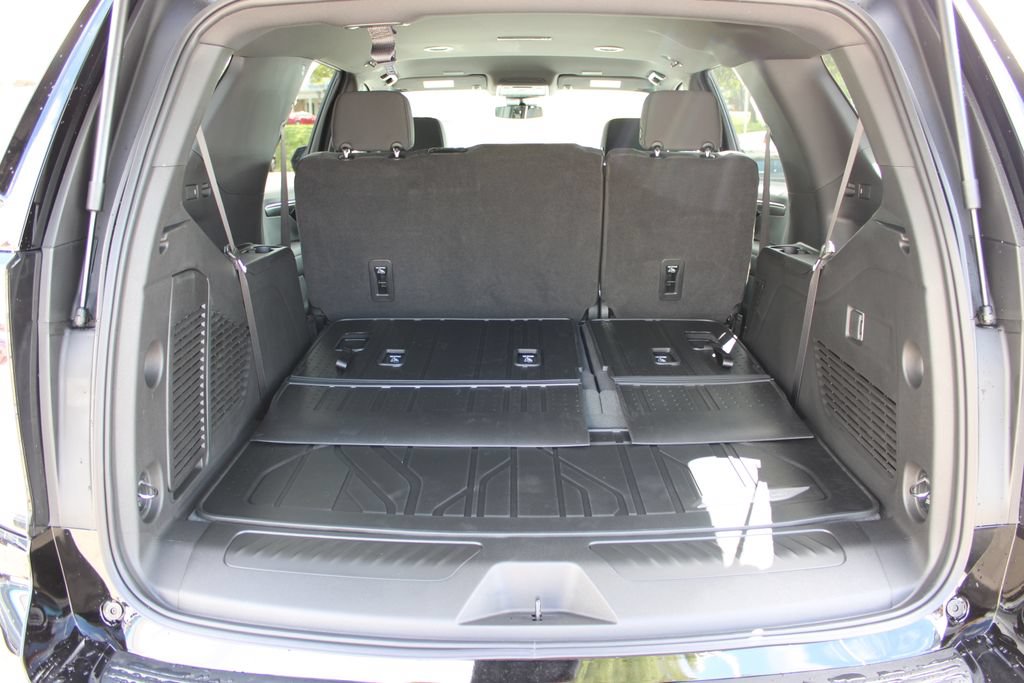 New 2026 Chevrolet Tahoe LS w/ LPO, Dark Essentials Package AWD/4WD image 34