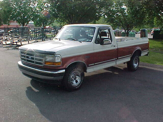 Used 1994 Ford F150 XLT image 4
