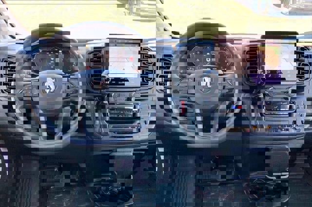 New 2025 RAM ProMaster 2500 w/ Premium Convenience Group image 40