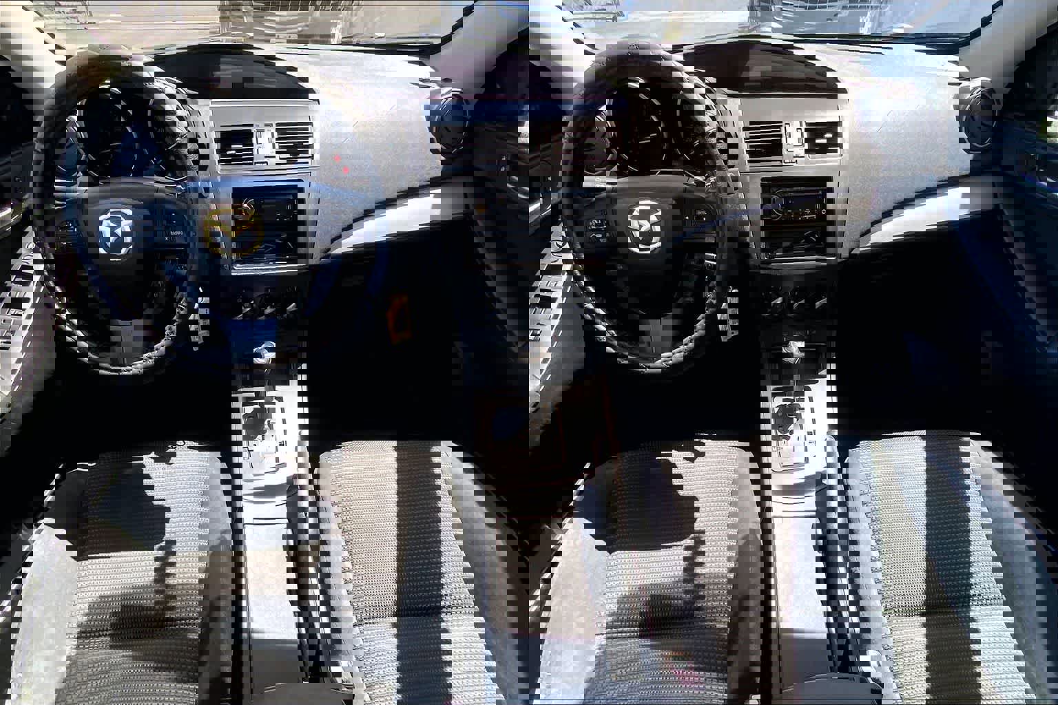 Used 2012 MAZDA MAZDA3 i Touring image 11