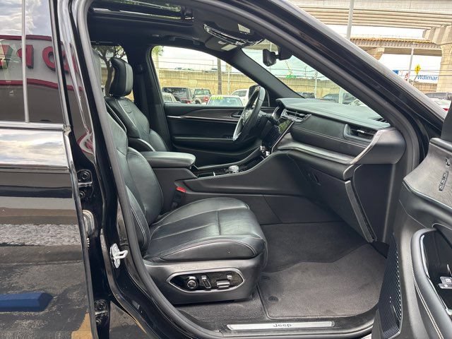 Used 2022 Jeep Grand Cherokee L Overland w/ Luxury Tech Group IV AWD/4WD image 71