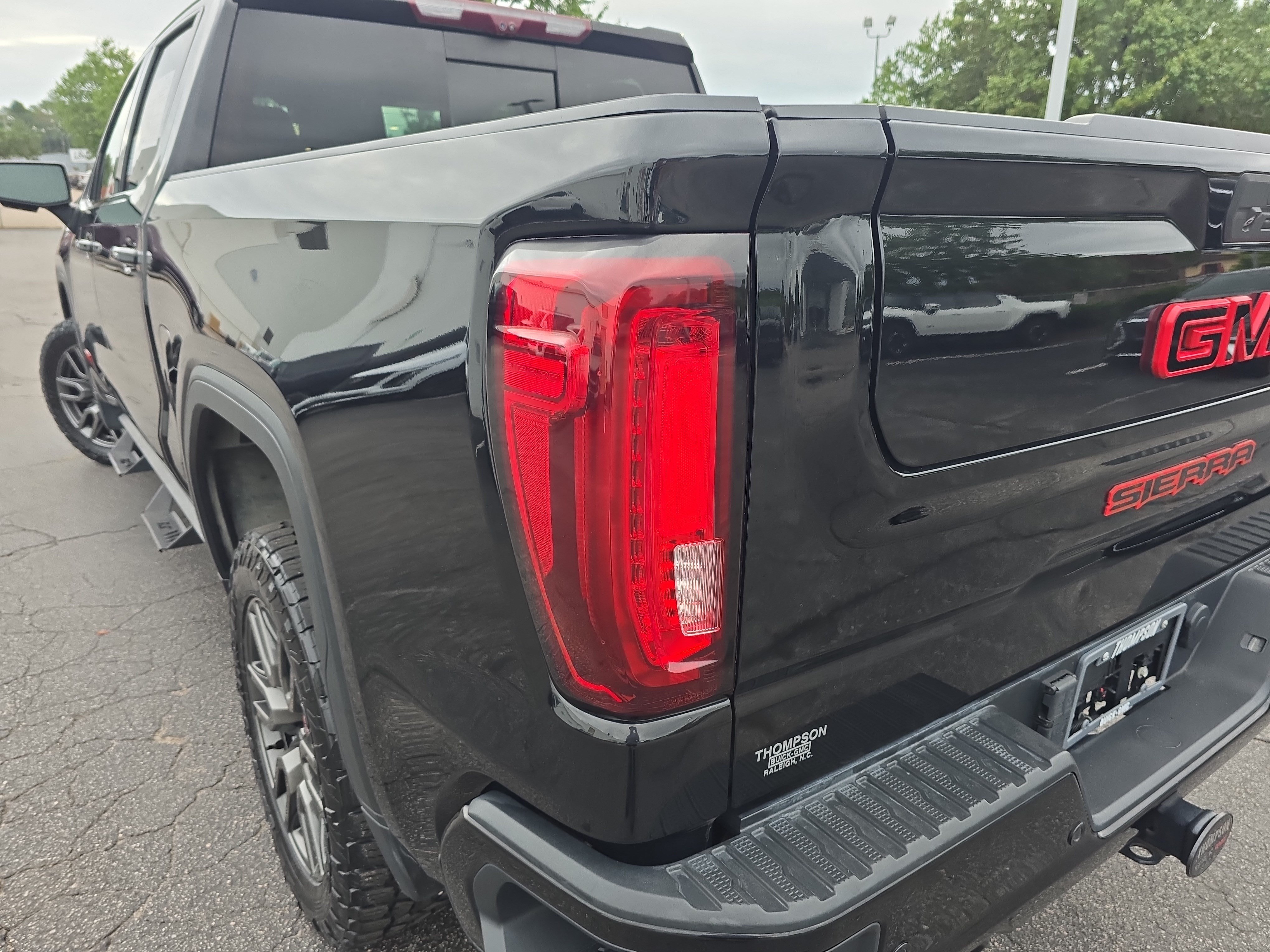 Used 2021 GMC Sierra 1500 AT4 w/ AT4 Value Package AWD/4WD image 36