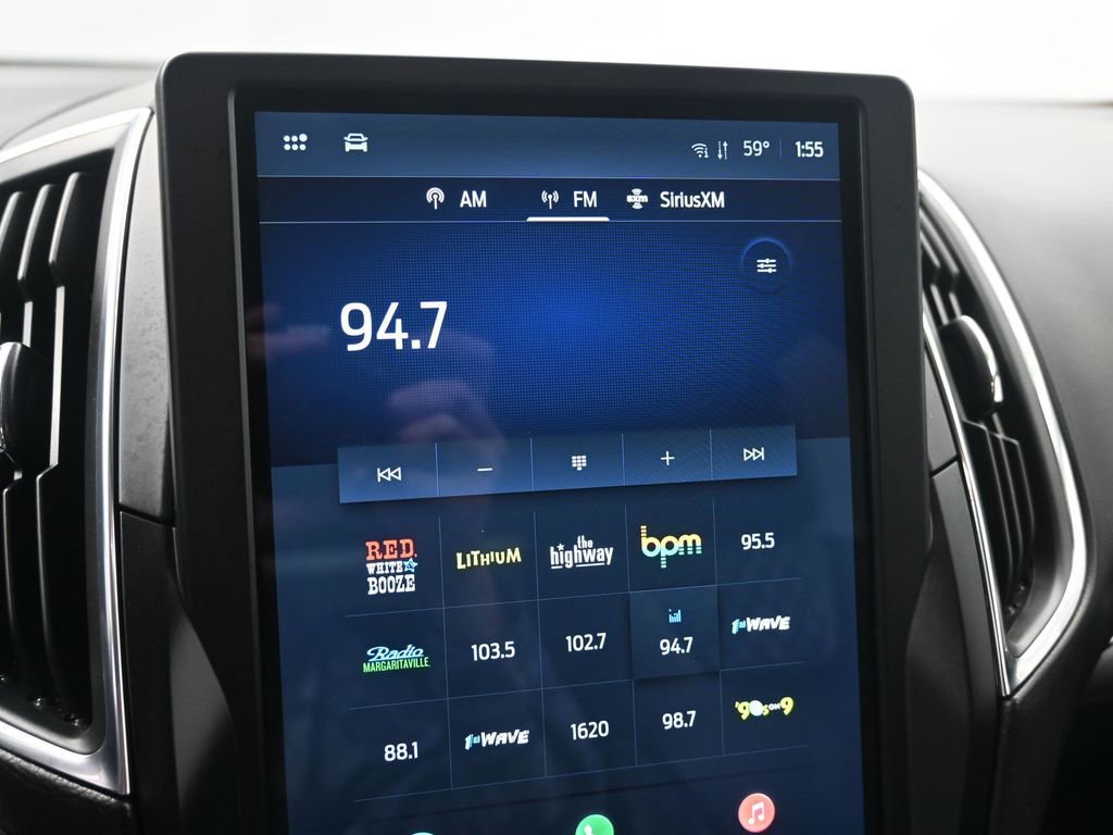 Used 2024 Ford Edge Titanium image 19