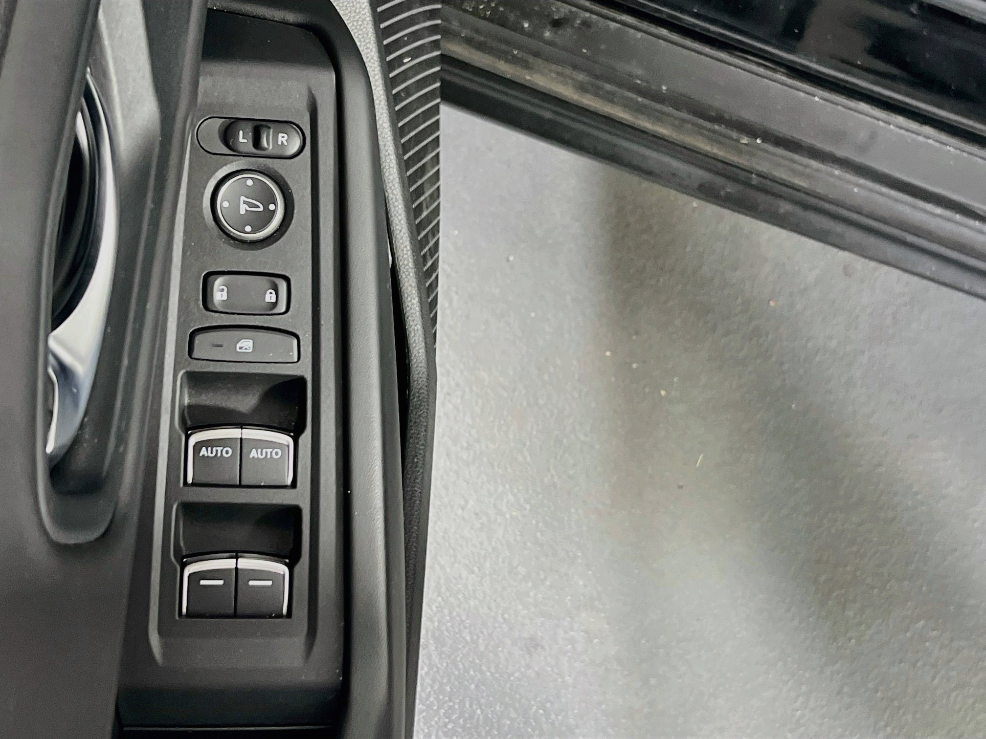 Used 2023 Honda Accord EX image 16