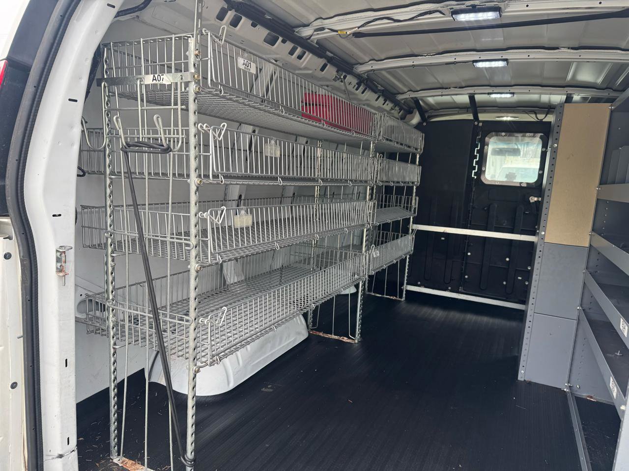 Used 2014 Chevrolet Express 1500 image 15