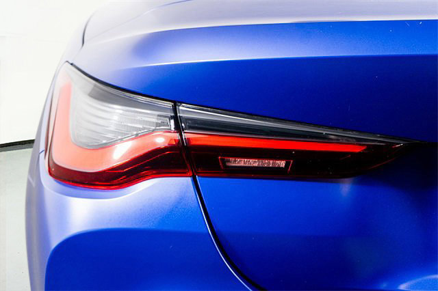 Used 2022 BMW M4 xDrive Competition image 12