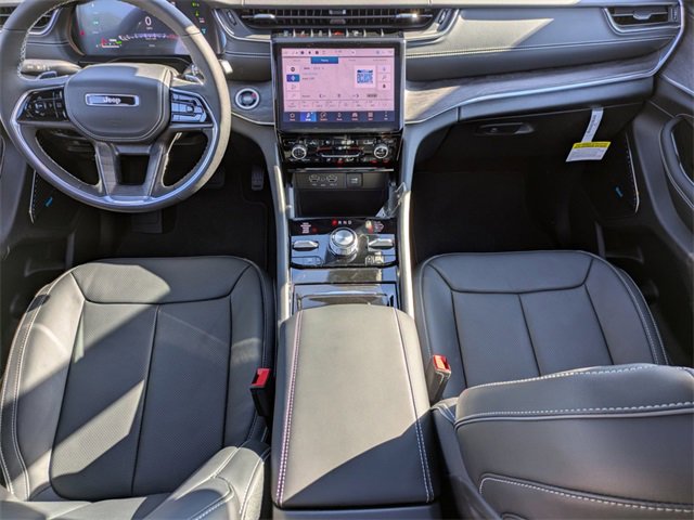 New 2025 Jeep Grand Cherokee Overland w/ Trailer Tow Package image 18