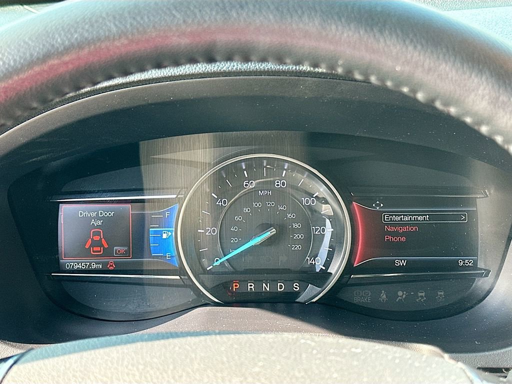 Used 2018 Ford Explorer Limited image 12