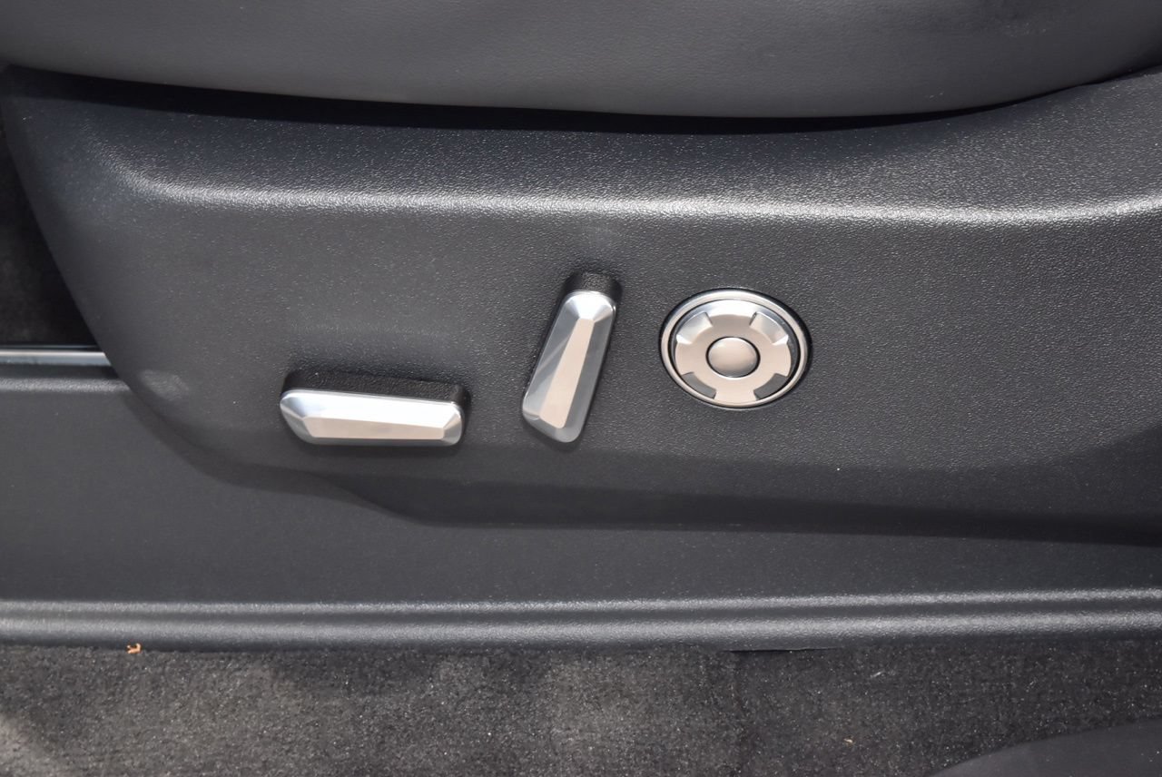 New 2027 Lincoln Navigator Black Label AWD/4WD image 40