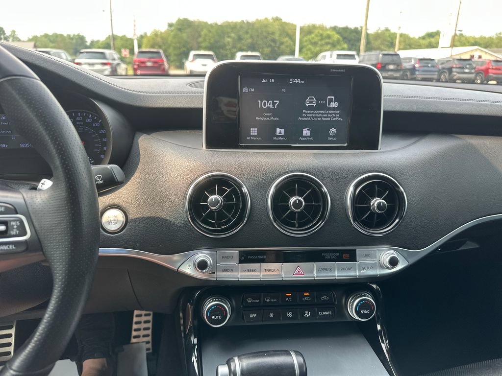 Used 2018 Kia Stinger GT RWD image 22