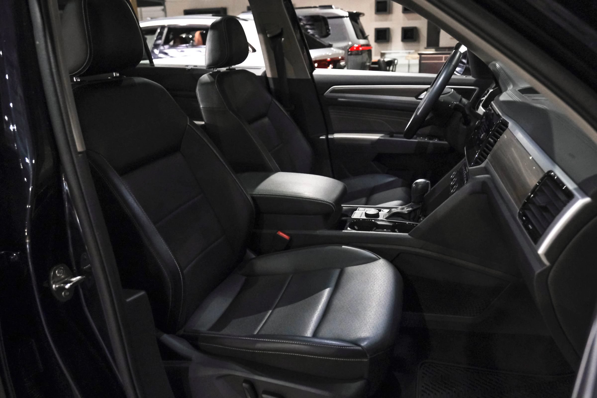 Used 2021 Volkswagen Atlas SEL AWD/4WD image 30