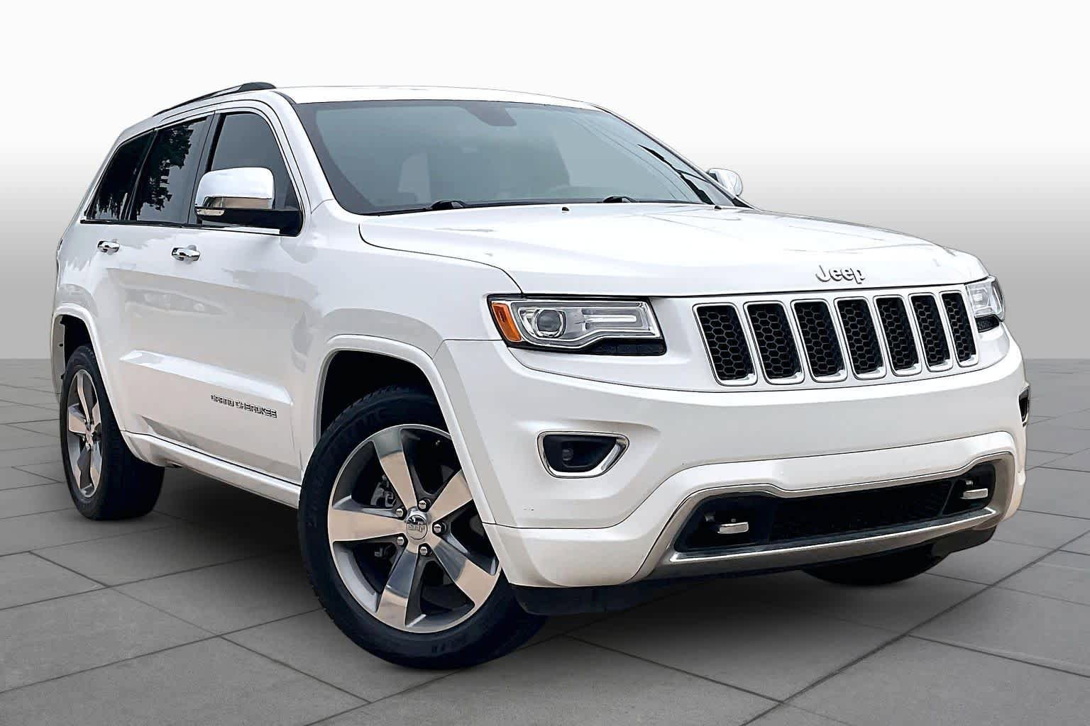 Used 2015 Jeep Grand Cherokee Overland RWD image 3
