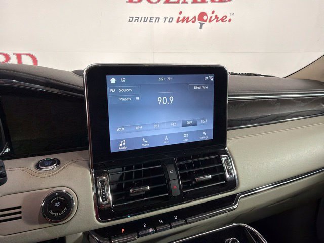 Used 2018 Lincoln Navigator Reserve w/ Technology Package AWD/4WD image 25
