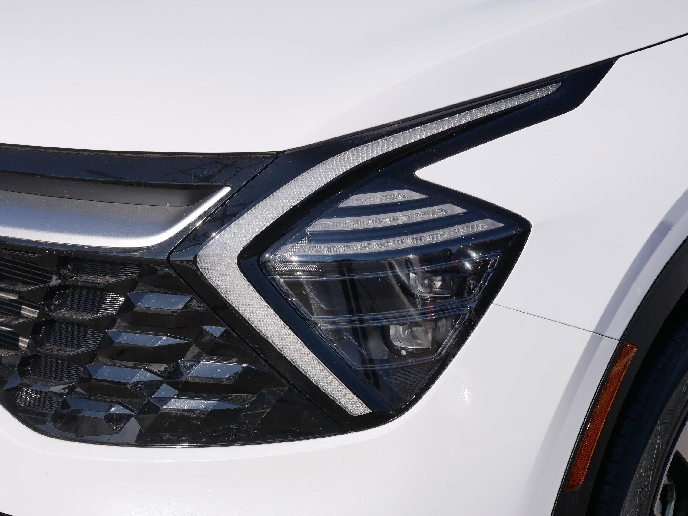 Certified 2024 Kia Sportage EX image 16