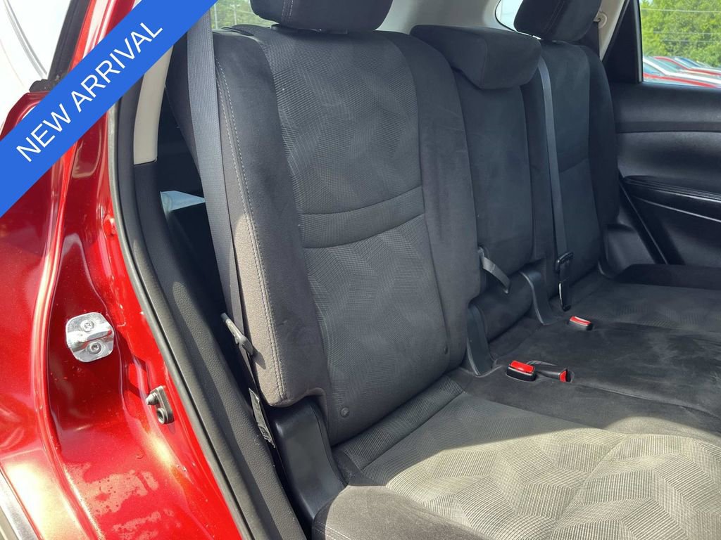 Used 2015 Nissan Rogue S AWD/4WD image 21