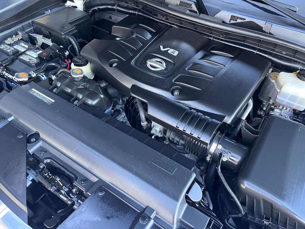 Used 2017 Nissan Armada Platinum image 33