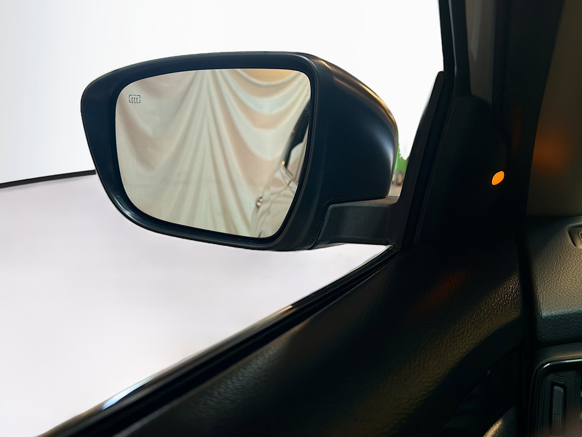 Used 2018 Nissan Rogue SL image 16