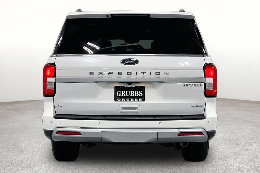Used 2024 Ford Expedition Max XLT RWD image 5
