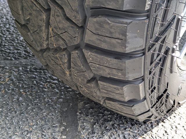 Used 2023 GMC Yukon AT4 image 12