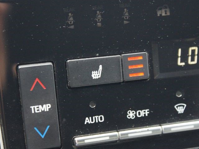 Used 2019 Toyota Avalon XSE image 8