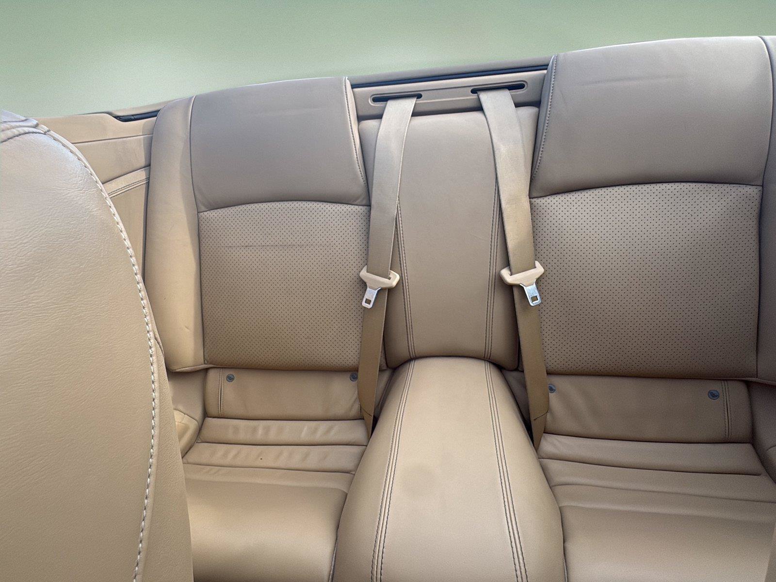 Used 2015 Jaguar XK Convertible RWD image 37