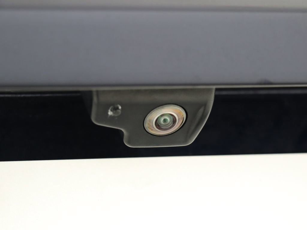 Used 2022 Jaguar E-PACE SE image 44