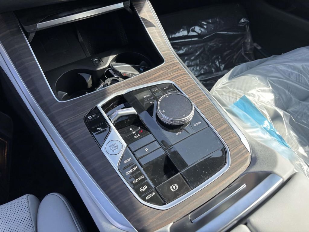 New 2026 BMW X5 xDrive40i w/ M Sport Package image 17