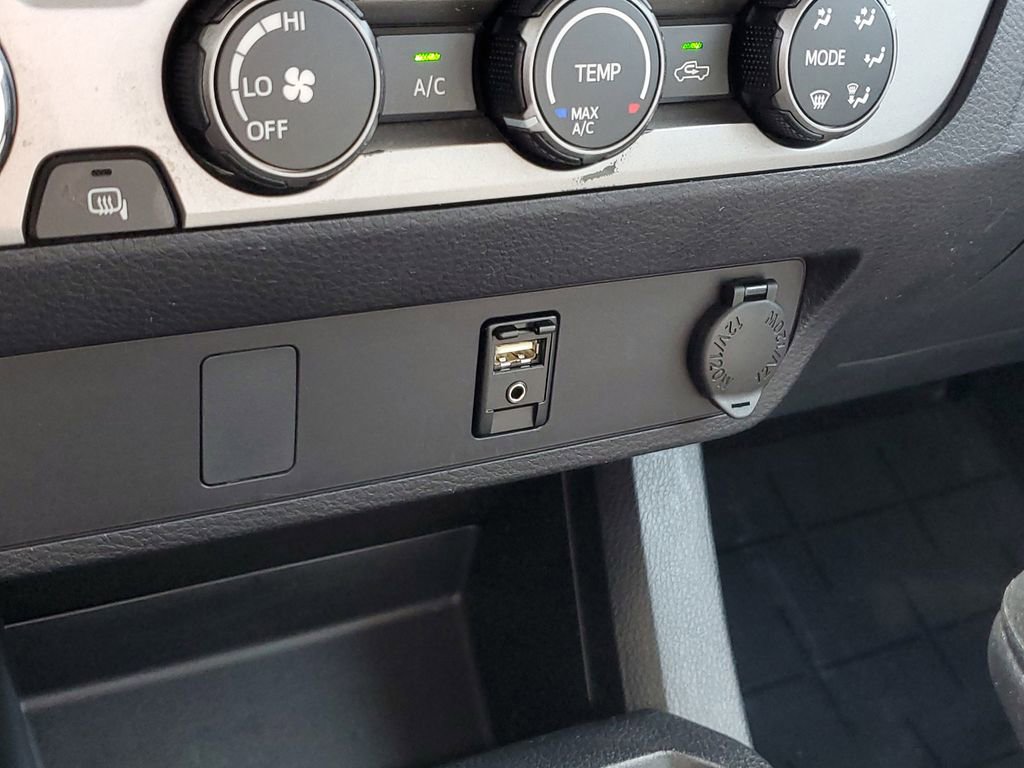 Used 2019 Toyota Tacoma SR image 28