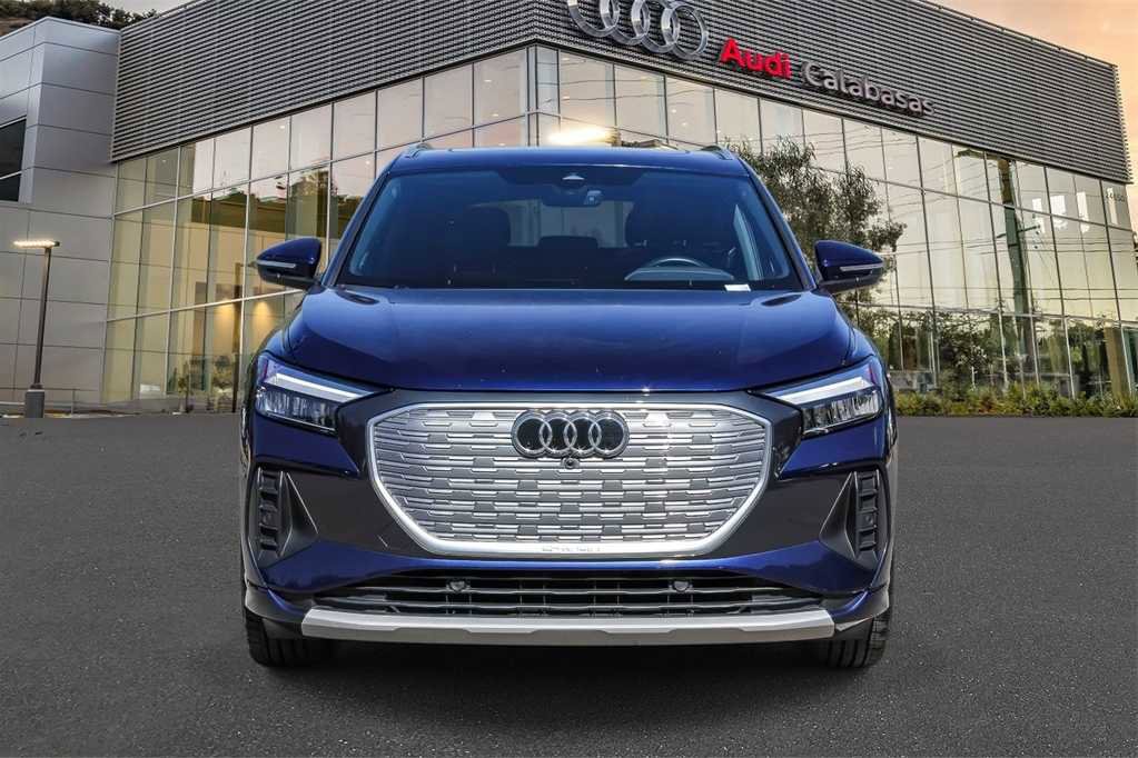 Used 2023 Audi Q4 e-tron Premium Plus w/ Premium Plus image 6
