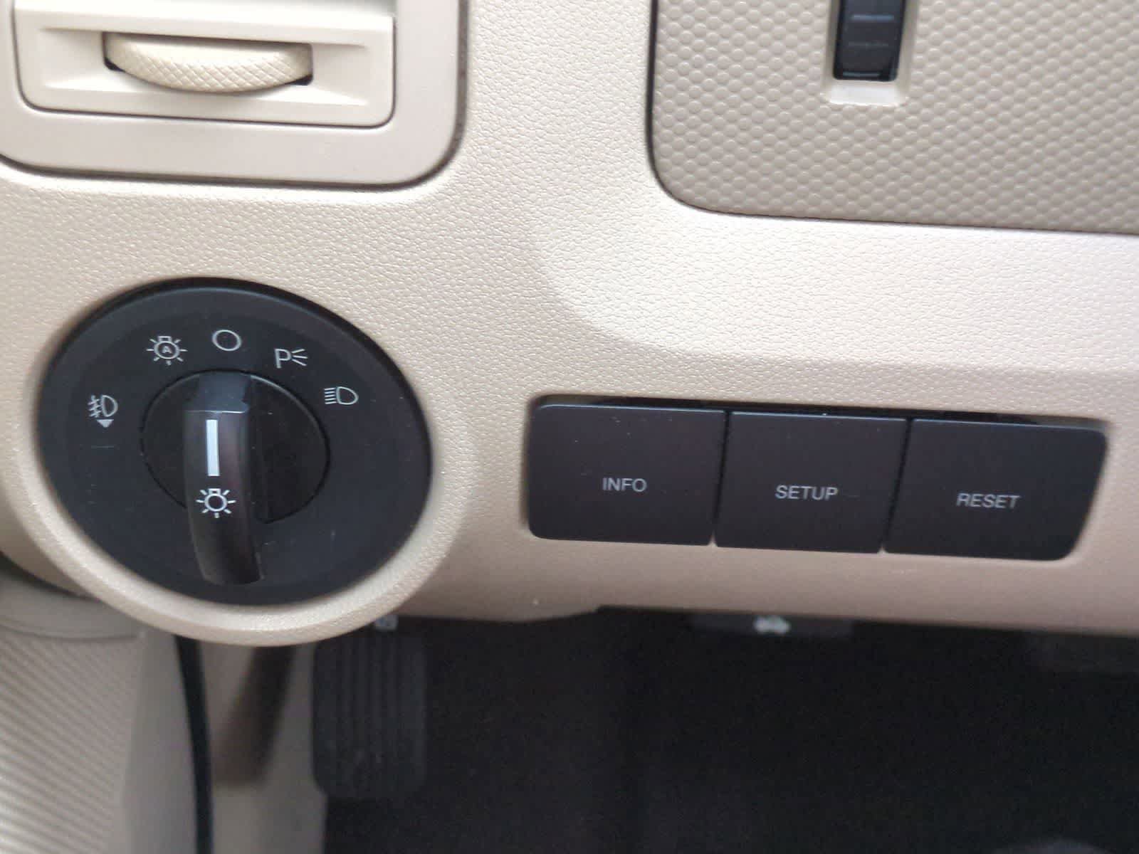 Used 2012 Ford Escape XLT FWD image 26