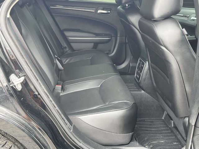 Used 2023 Chrysler 300 Touring L w/ Comfort Group RWD image 21