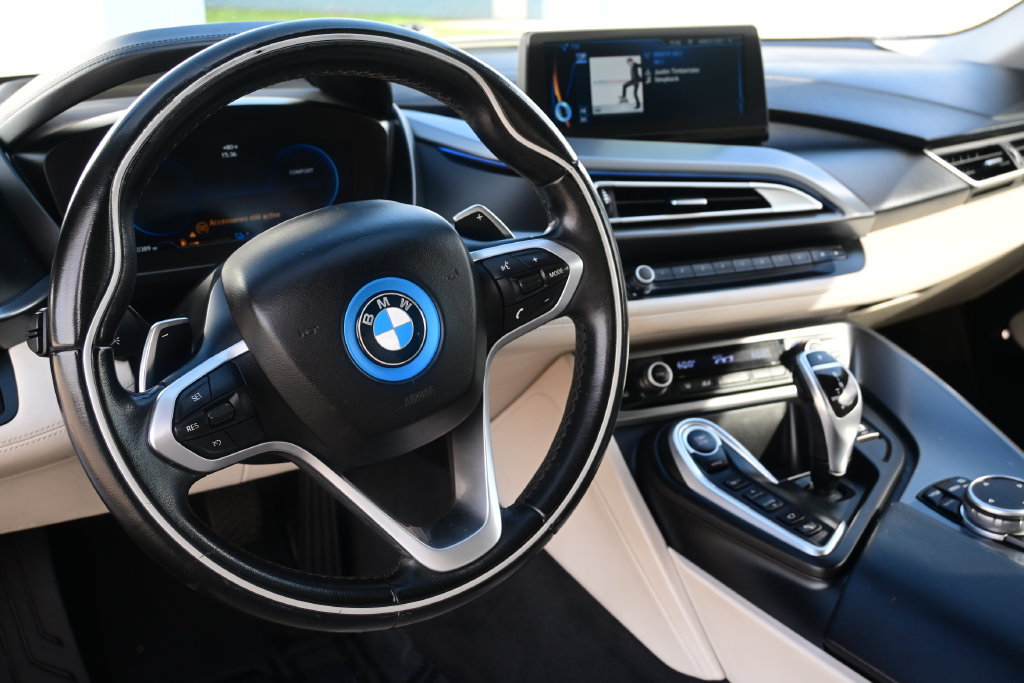 Used 2014 BMW i8 AWD/4WD image 15