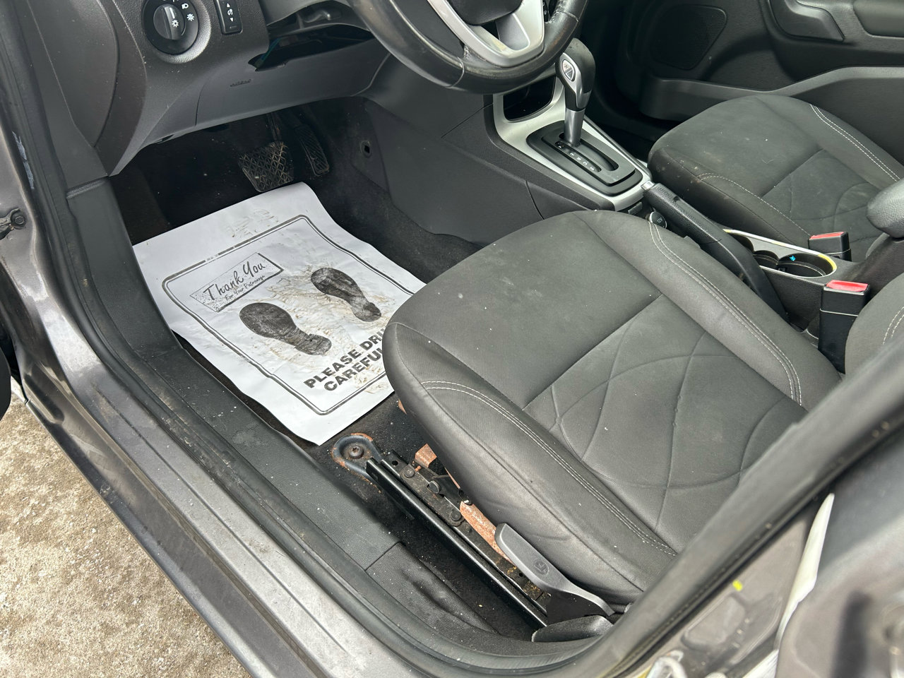 Used 2014 Ford Fiesta SE image 10