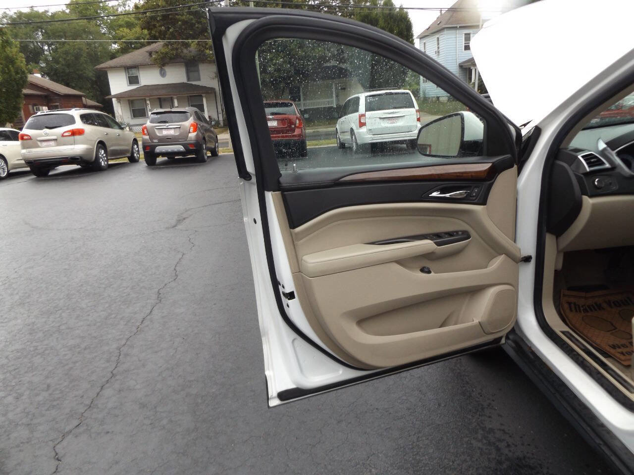 Used 2012 Cadillac SRX Luxury image 19